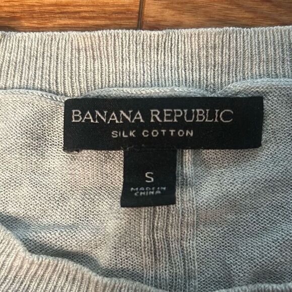 Banana republic silk cotton gray pullover sweater peep hole sides - Picture 6 of 10